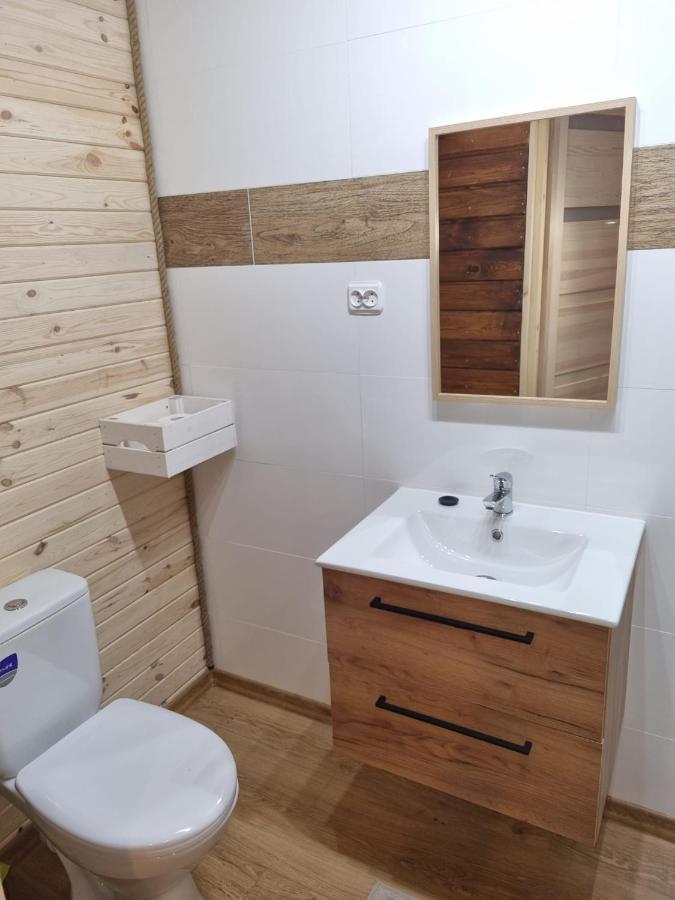 Domki Pod Debami โปเบียโรโว ภายนอก รูปภาพ